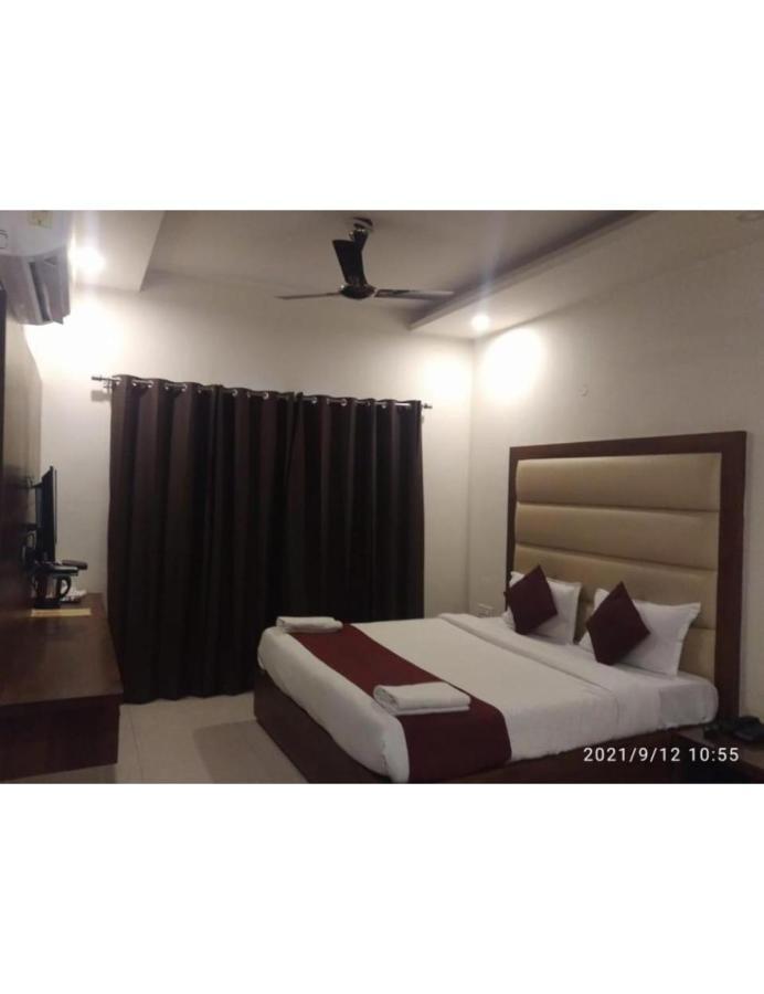 Hotel Joy Residency, Mohali Екстериор снимка